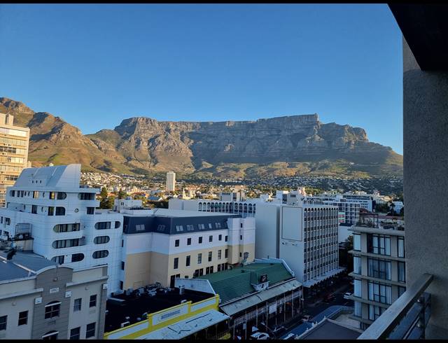 0.5 BEDROOM APARTMENT RENTED IN CAPE TOWN CITY CENTRE
